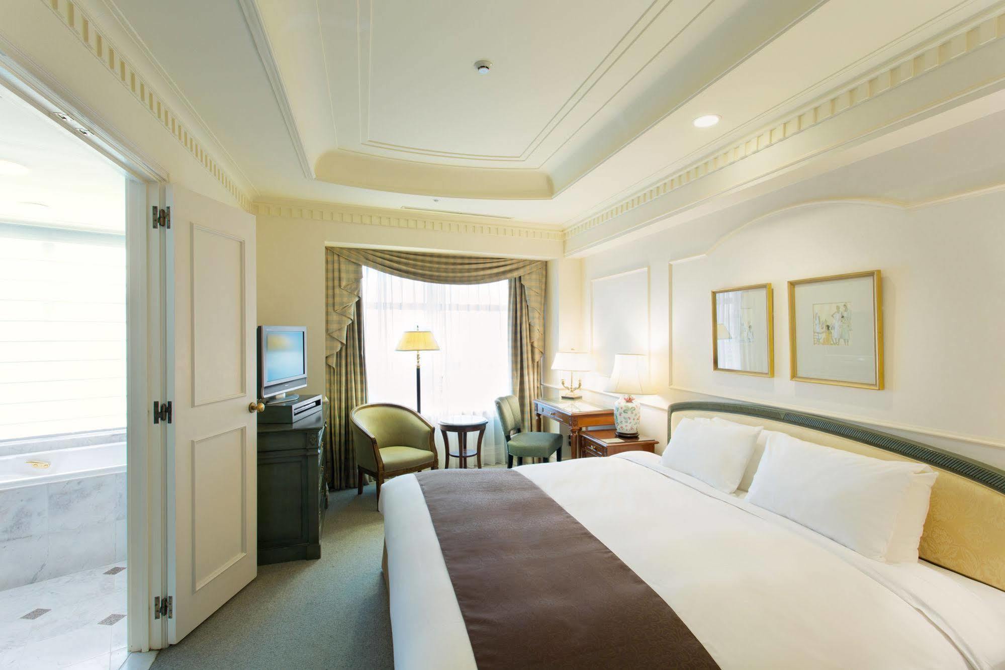 Hotel The Manhattan Chiba Esterno foto