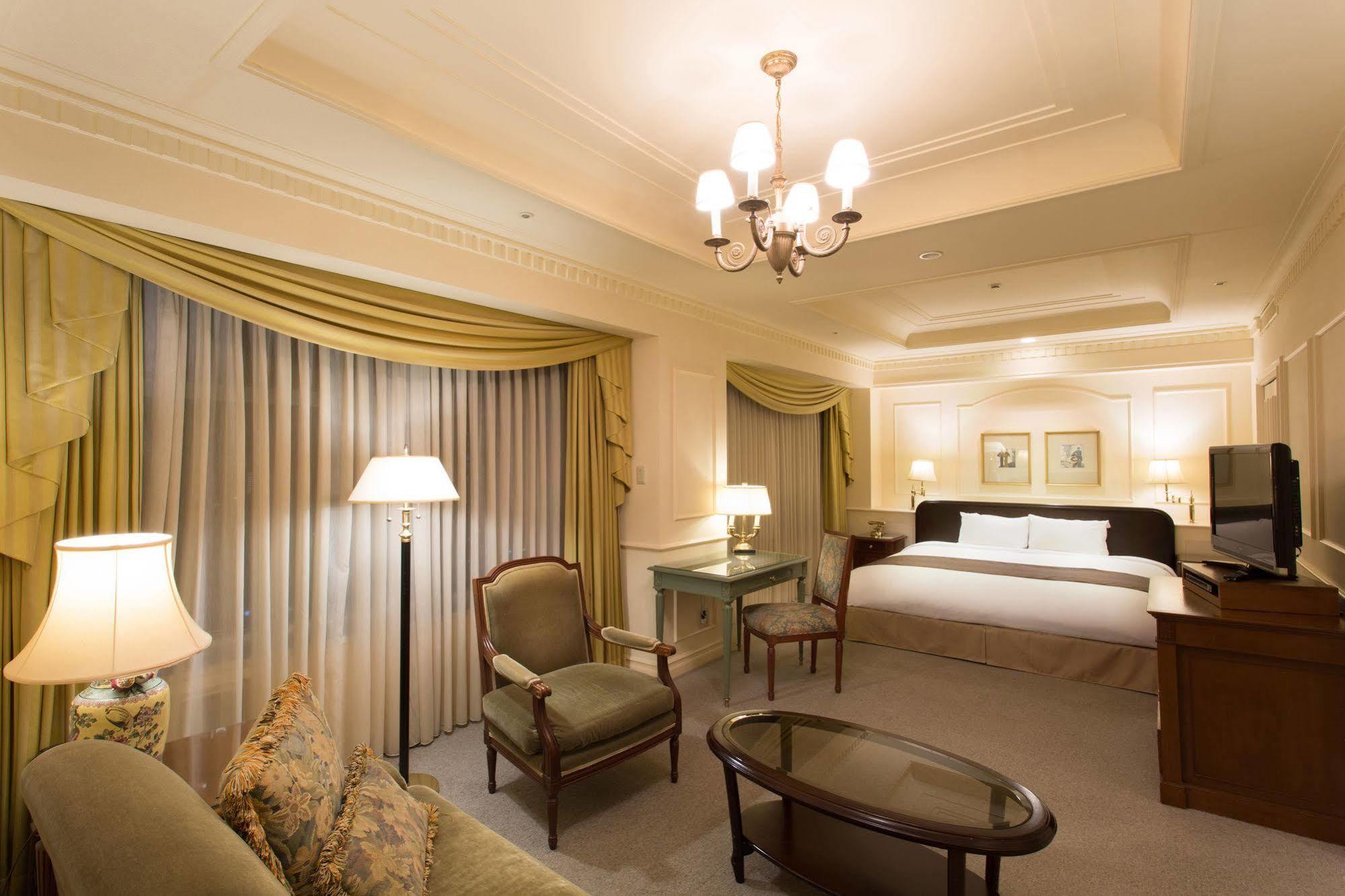 Hotel The Manhattan Chiba Esterno foto