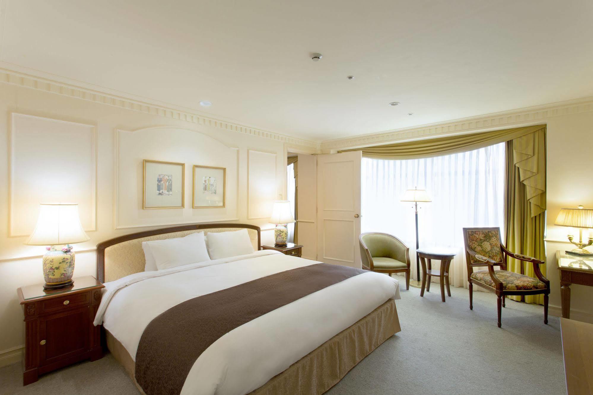 Hotel The Manhattan Chiba Esterno foto