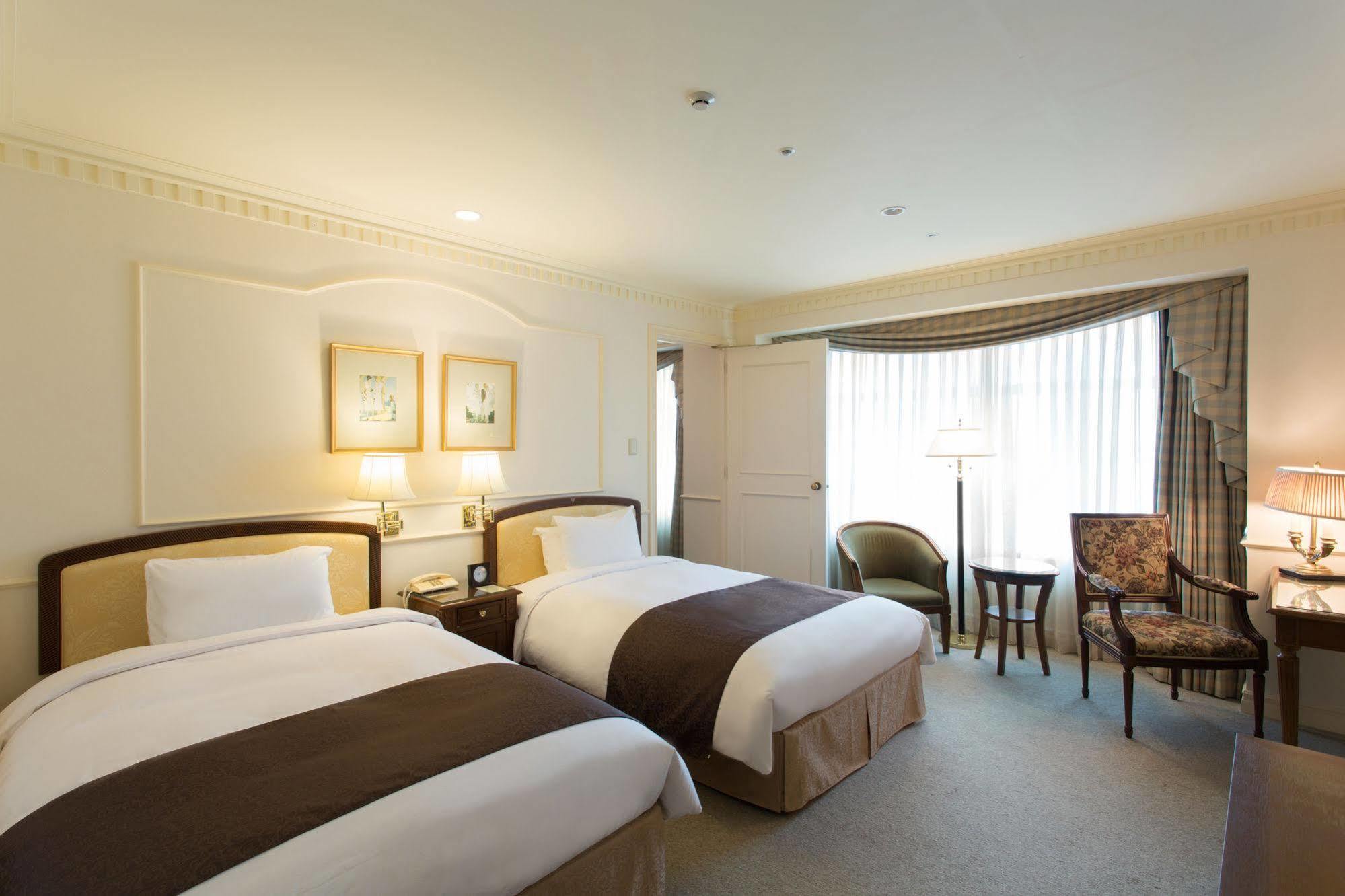Hotel The Manhattan Chiba Esterno foto
