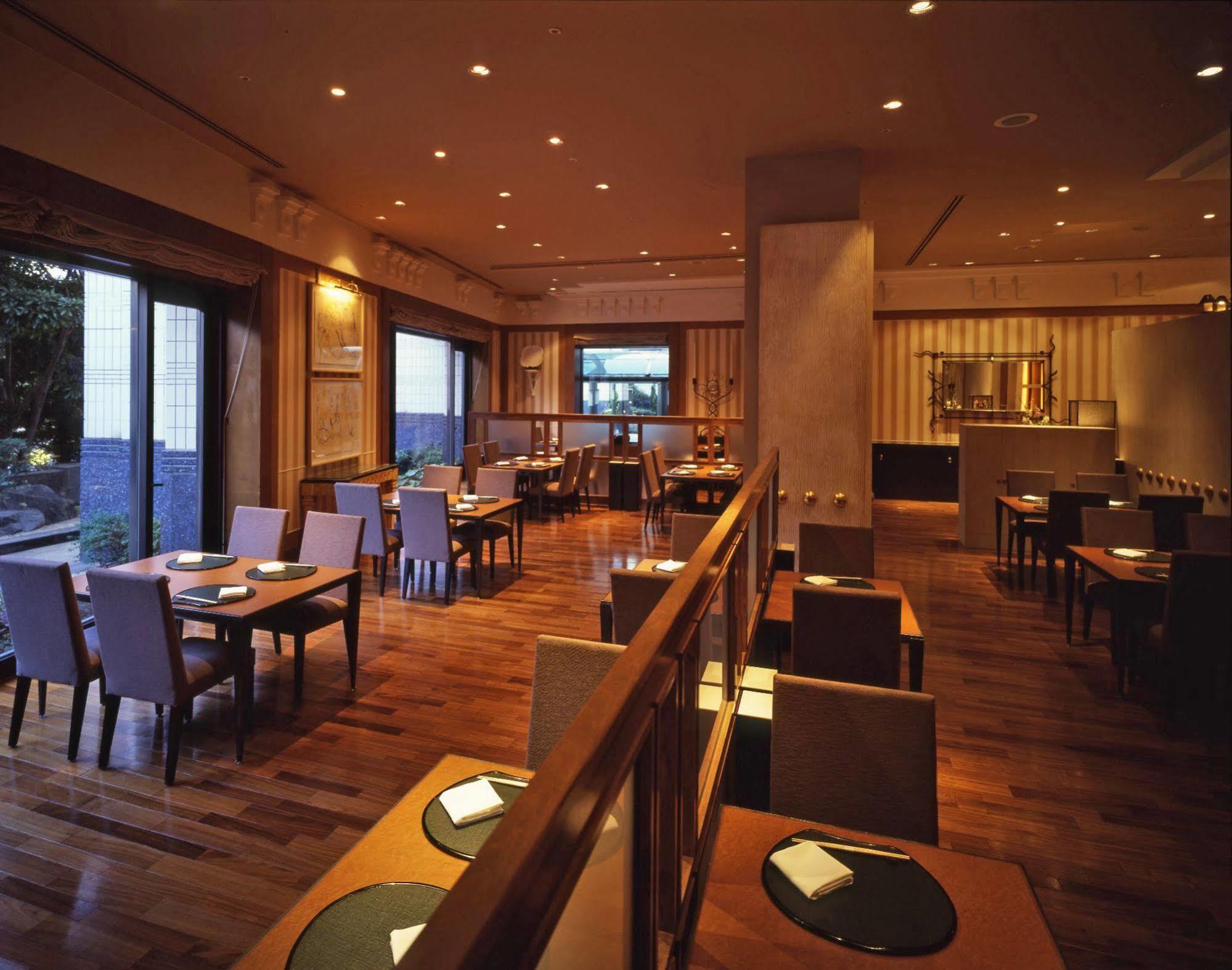 Hotel The Manhattan Chiba Esterno foto