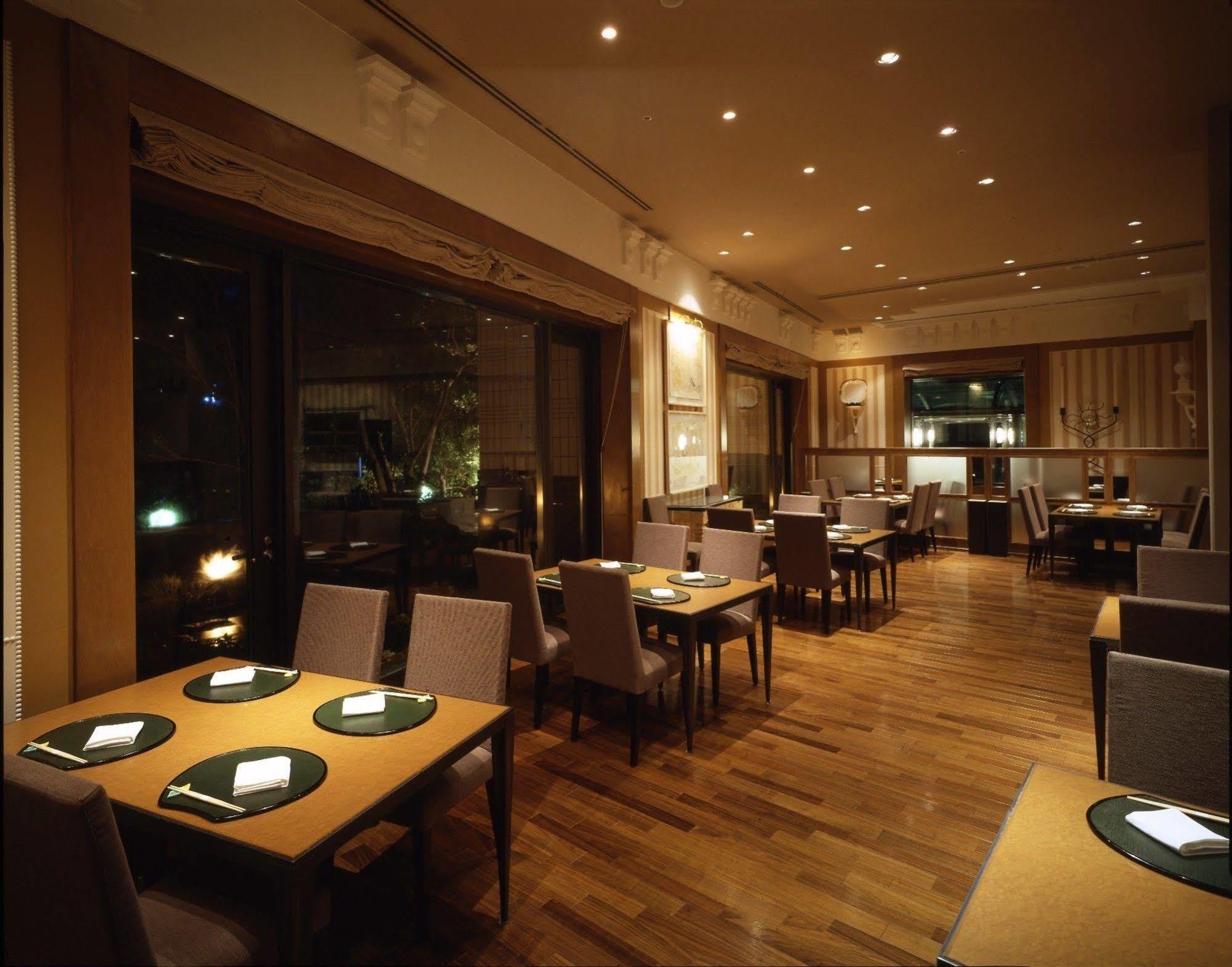 Hotel The Manhattan Chiba Esterno foto